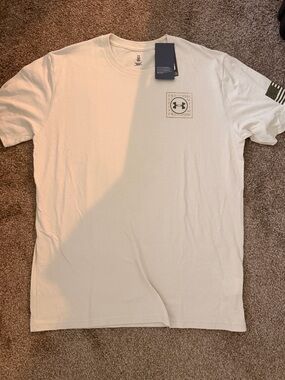 Under Armour Men's Cream Short Sleeve Freedom Logo Tee